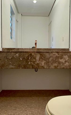 Apartamento à venda com 80m², 2 quartos e 1 vaga Apartamento à venda com 80m², 2 quartos e 1 vagaLavabo