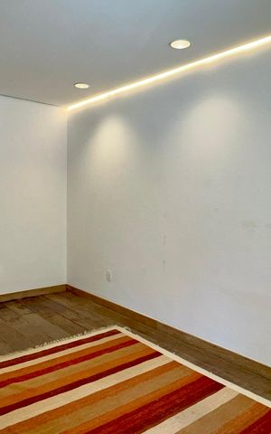 Apartamento à venda com 80m², 2 quartos e 1 vaga Apartamento à venda com 80m², 2 quartos e 1 vagaSala