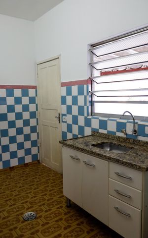 Casa à venda com 200m², 3 quartos e 1 vaga Casa à venda com 200m², 3 quartos e 1 vagaCozinha