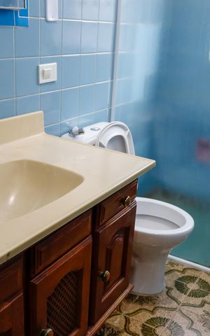 Casa à venda com 200m², 3 quartos e 1 vaga Casa à venda com 200m², 3 quartos e 1 vagaBanheiro