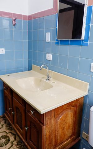 Casa à venda com 200m², 3 quartos e 1 vaga Casa à venda com 200m², 3 quartos e 1 vagaBanheiro