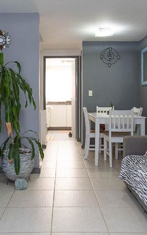 Apartamento à venda com 97m², 2 quartos e 1 vaga Apartamento à venda com 97m², 2 quartos e 1 vagaSala