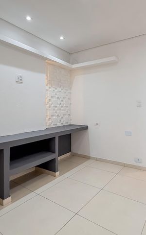 Apartamento à venda com 26m², 1 quarto e sem vaga Apartamento à venda com 26m², 1 quarto e sem vagaSala