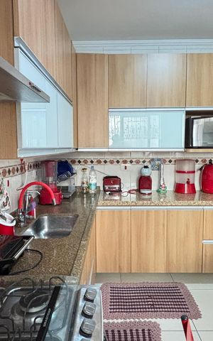 Apartamento à venda com 86m², 3 quartos e 2 vagasCozinha