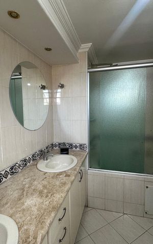 Apartamento para alugar com 264m², 4 quartos e 3 vagas Apartamento para alugar com 264m², 4 quartos e 3 vagasBanheiro da Suíte 3