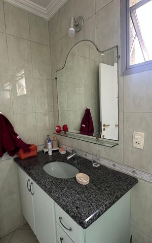 Apartamento para alugar com 264m², 4 quartos e 3 vagas Apartamento para alugar com 264m², 4 quartos e 3 vagasBanheiro da Suíte 1