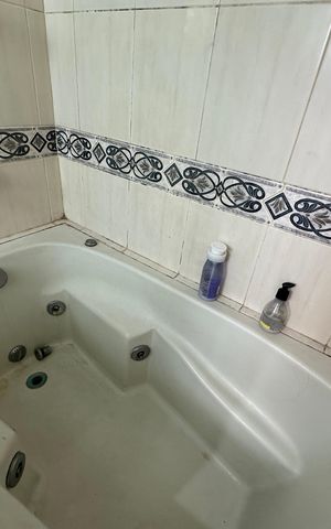 Apartamento para alugar com 264m², 4 quartos e 3 vagas Apartamento para alugar com 264m², 4 quartos e 3 vagasBanheiro da Suíte 3