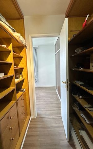 Apartamento para alugar com 264m², 4 quartos e 3 vagas Apartamento para alugar com 264m², 4 quartos e 3 vagasCloset da suíte 1