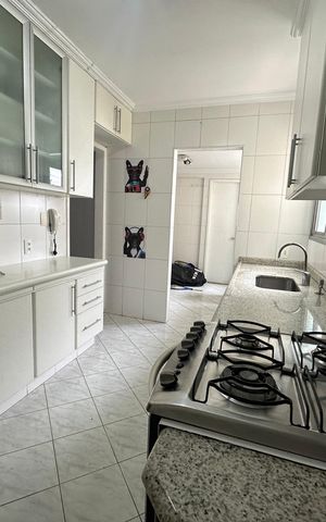 Apartamento para alugar com 264m², 4 quartos e 3 vagas Apartamento para alugar com 264m², 4 quartos e 3 vagasCozinha