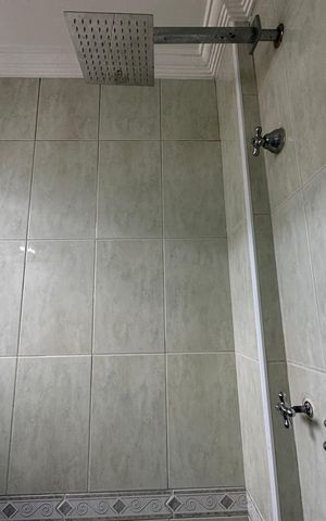 Apartamento para alugar com 264m², 4 quartos e 3 vagas Apartamento para alugar com 264m², 4 quartos e 3 vagasBanheiro da Suíte 1
