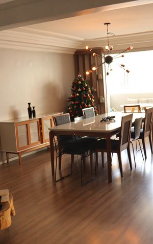 Apartamento para alugar com 264m², 4 quartos e 3 vagas Apartamento para alugar com 264m², 4 quartos e 3 vagasSala