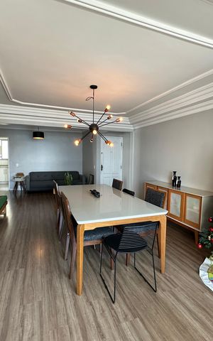 Apartamento para alugar com 264m², 4 quartos e 3 vagas Apartamento para alugar com 264m², 4 quartos e 3 vagasSala