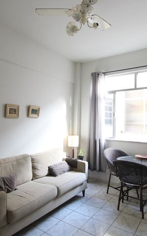 Apartamento à venda com 75m², 2 quartos e 1 vagaSala