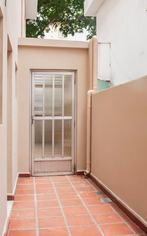 Casa à venda com 400m², 3 quartos e 3 vagasAcesso Lateral