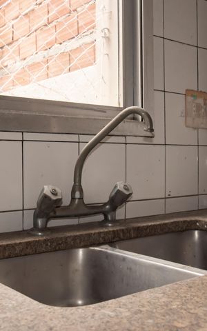 Casa à venda com 400m², 3 quartos e 3 vagasCozinha externa (Piso inferior)