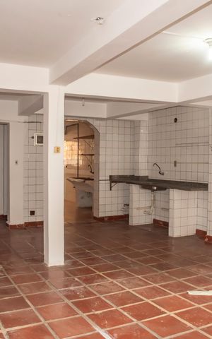 Casa à venda com 400m², 3 quartos e 3 vagasGaragem/Salão