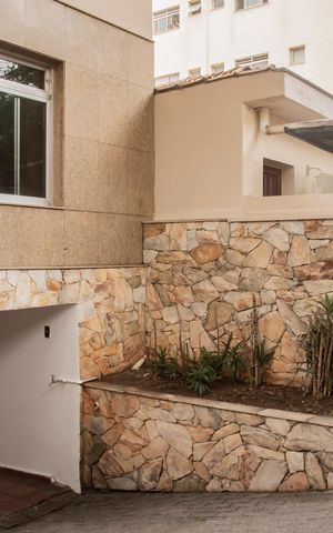 Casa à venda com 400m², 3 quartos e 3 vagasFrente
