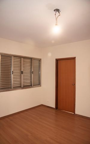 Casa à venda com 400m², 3 quartos e 3 vagasSuíte