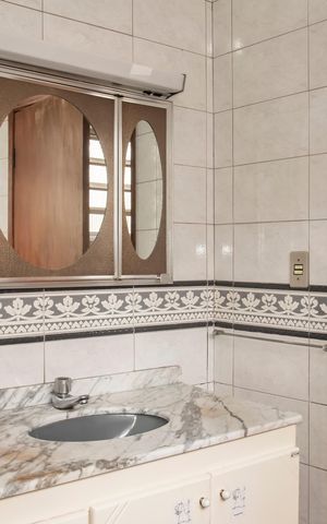Casa à venda com 400m², 3 quartos e 3 vagasBanheiro da Suíte