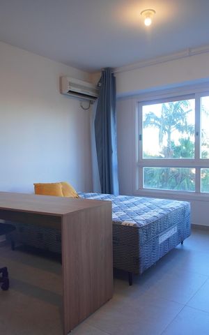 Studio para alugar com 28m², 1 quarto e sem vagaSala/Quarto