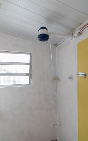 Casa para alugar com 35m², 1 quarto e sem vaga Casa para alugar com 35m², 1 quarto e sem vagaBanheiro