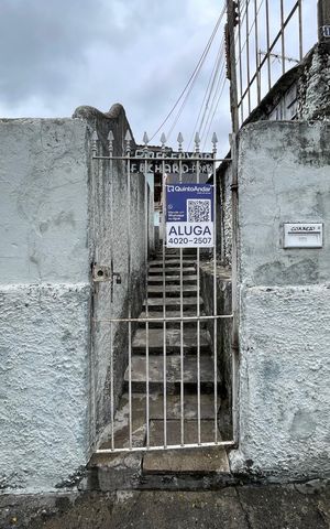 Casa para alugar com 35m², 1 quarto e sem vaga Casa para alugar com 35m², 1 quarto e sem vagaFachada