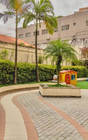 Apartamento para alugar com 105m², 3 quartos e 2 vagas Apartamento para alugar com 105m², 3 quartos e 2 vagasÁrea comum - Playground