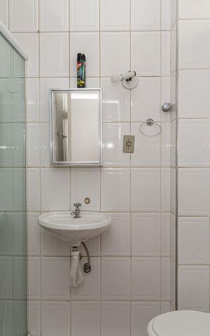 Studio para alugar com 31m², 1 quarto e sem vaga Studio para alugar com 31m², 1 quarto e sem vagaBanheiro