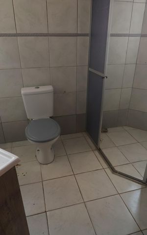 Casa à venda com 315m², 3 quartos e 4 vagasBanheiro 2