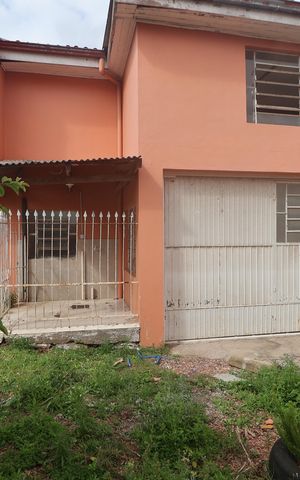 Casa à venda com 315m², 3 quartos e 4 vagasDeposito fundos