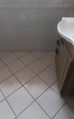 Casa à venda com 315m², 3 quartos e 4 vagasBanheiro 1