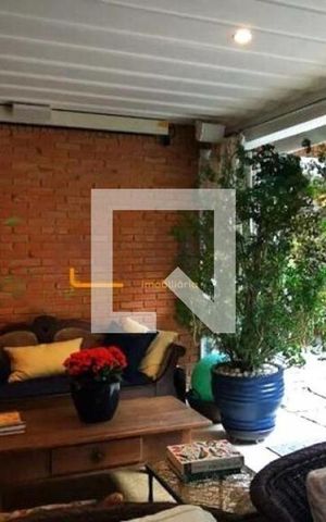 Casa à venda com 400m², 4 quartos e 6 vagas
