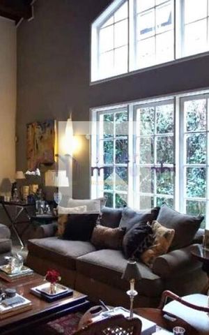 Casa à venda com 400m², 4 quartos e 6 vagas