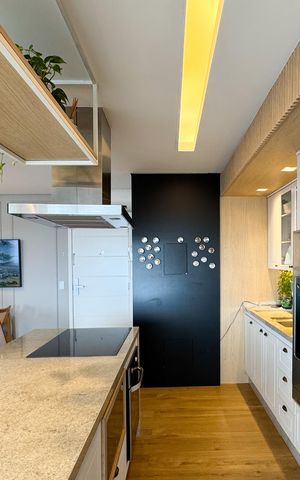 Apartamento à venda com 95m², 2 quartos e 2 vagas Apartamento à venda com 95m², 2 quartos e 2 vagasCozinha