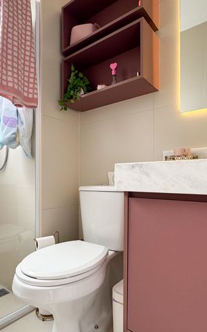 Apartamento à venda com 95m², 2 quartos e 2 vagas Apartamento à venda com 95m², 2 quartos e 2 vagasBanheiro da Suíte 1