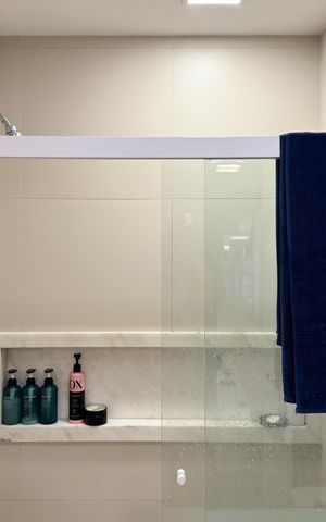 Apartamento à venda com 95m², 2 quartos e 2 vagas Apartamento à venda com 95m², 2 quartos e 2 vagasBanheiro da Suíte 2