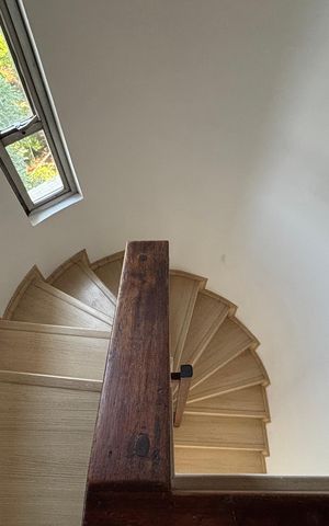 Apartamento para alugar com 46m², 1 quarto e 1 vaga Apartamento para alugar com 46m², 1 quarto e 1 vagaEscada