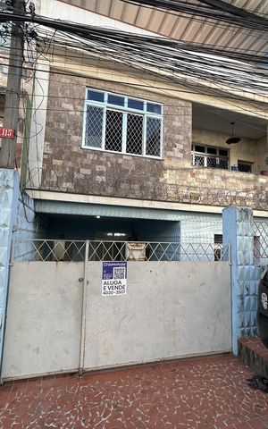 Casa à venda com 150m², 3 quartos e 1 vagaFachada + plaquinha