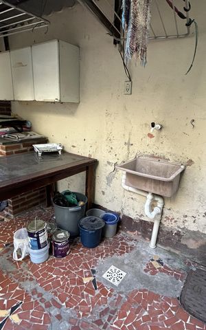 Casa à venda com 150m², 3 quartos e 1 vagaÁrea de Serviço