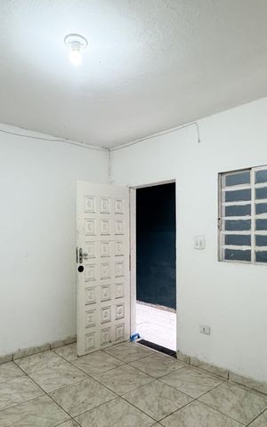 Casa à venda com 86m², 4 quartos e 1 vaga Casa à venda com 86m², 4 quartos e 1 vagaSala