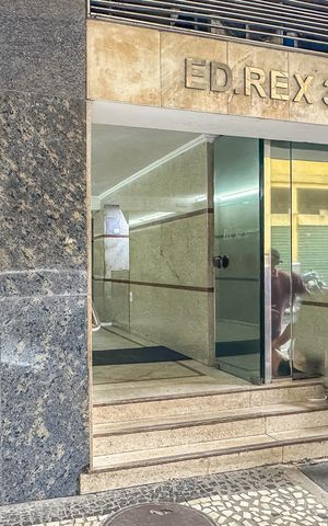 Studio para alugar com 30m², 1 quarto e sem vaga Studio para alugar com 30m², 1 quarto e sem vagaPlaca