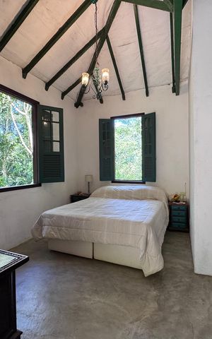 Casa de condomínio à venda com 135m², 2 quartos e 4 vagas Casa de condomínio à venda com 135m², 2 quartos e 4 vagasSuíte