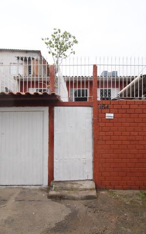 Casa à venda com 52m², 2 quartos e 2 vagasFachada