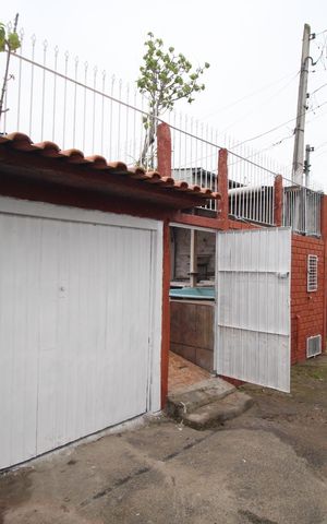 Casa à venda com 52m², 2 quartos e 2 vagasGaragem