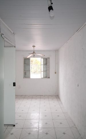 Casa à venda com 52m², 2 quartos e 2 vagasQuarto 1