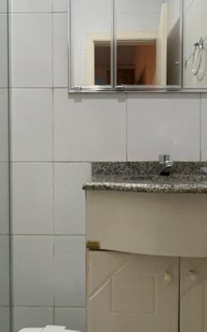 Casa à venda com 320m², 8 quartos e 2 vagas Casa à venda com 320m², 8 quartos e 2 vagasBanheiro da Suíte 1