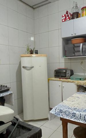 Casa à venda com 320m², 8 quartos e 2 vagas Casa à venda com 320m², 8 quartos e 2 vagasCozinha 2