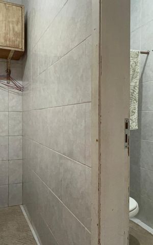 Casa à venda com 320m², 8 quartos e 2 vagas Casa à venda com 320m², 8 quartos e 2 vagasSuíte 3
