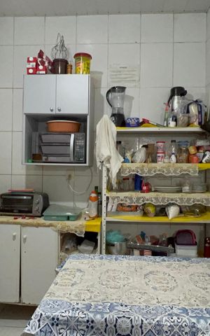 Casa à venda com 320m², 8 quartos e 2 vagas Casa à venda com 320m², 8 quartos e 2 vagasCozinha 2