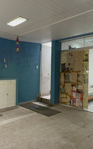 Casa à venda com 320m², 8 quartos e 2 vagas Casa à venda com 320m², 8 quartos e 2 vagasGaragem